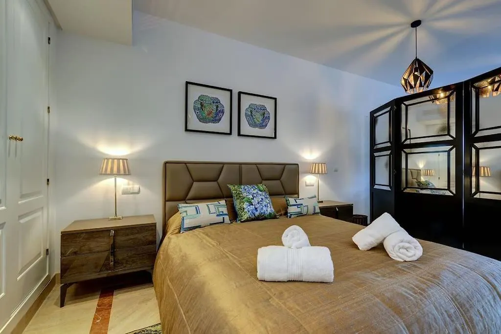 Luxurious 80M² Studio Apartment, Stunning Sea Views - Rio Real Golf, Marbella