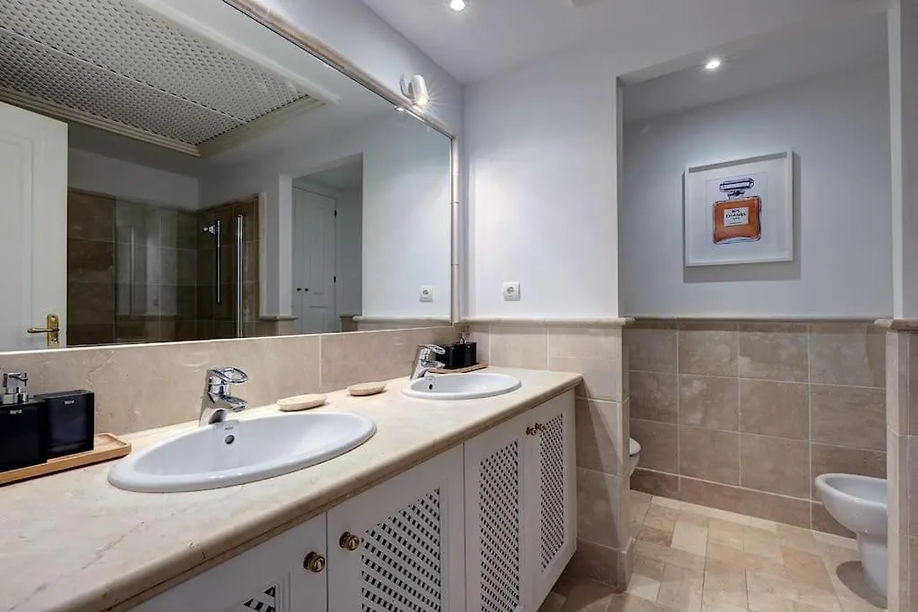 Luxurious 80M² Studio Apartment, Stunning Sea Views - Rio Real Golf, Marbella 0*,